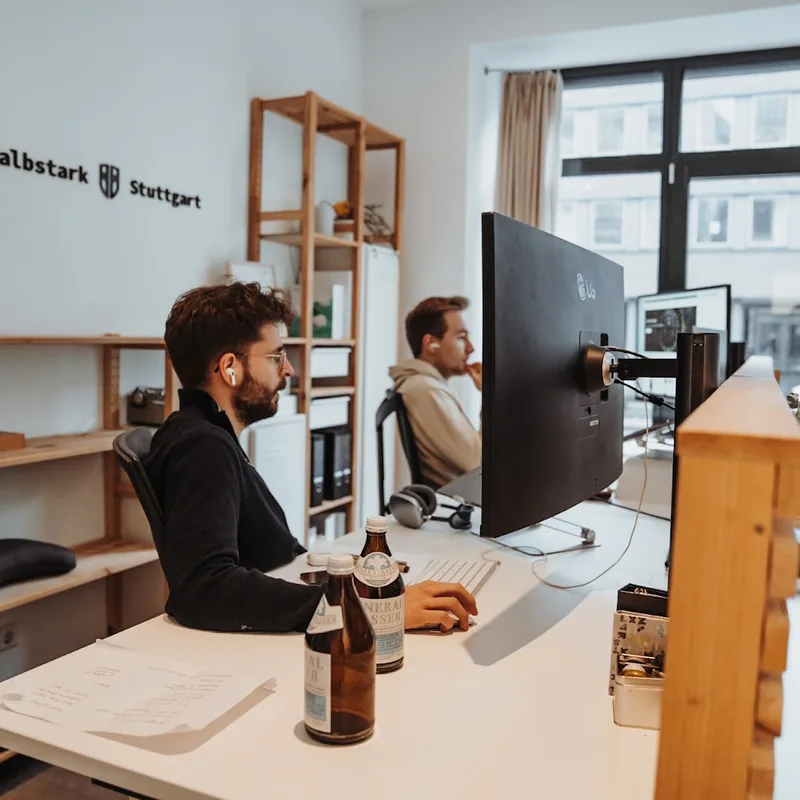 Halbstark GmbH